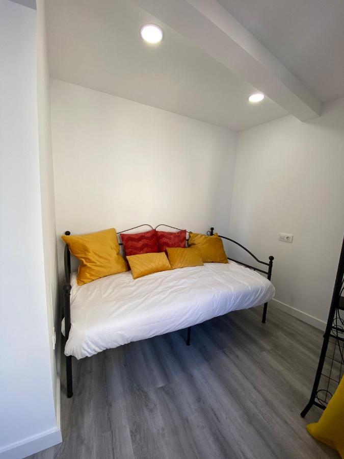 Apartamentos San Martin Plasencia Buitenkant foto